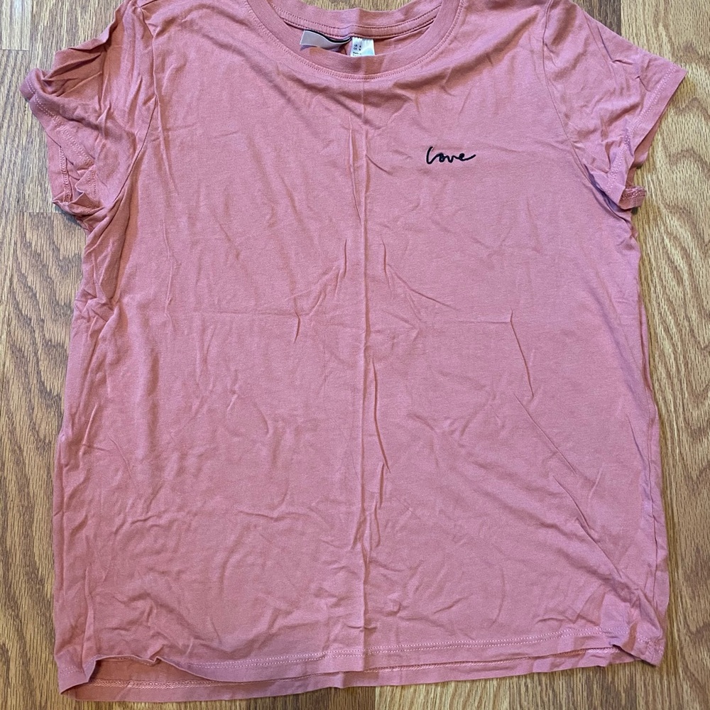 H&M pink T-shirt size M